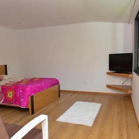 Casa Encosta Do Geres-ferias No Geres *