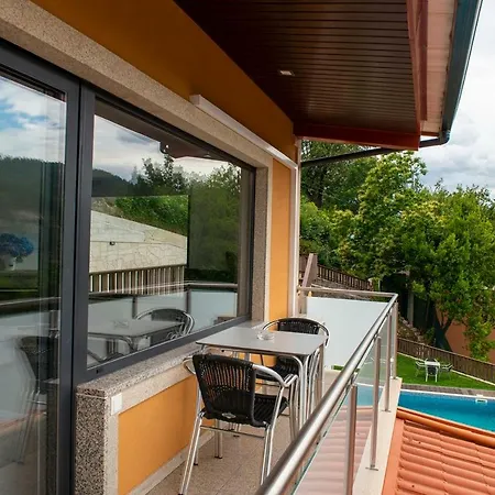 Casa Encosta Do Geres-ferias No Geres ויירה דו מיניו